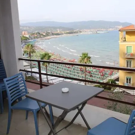 Alloggio Vista Mare * Diano Marina